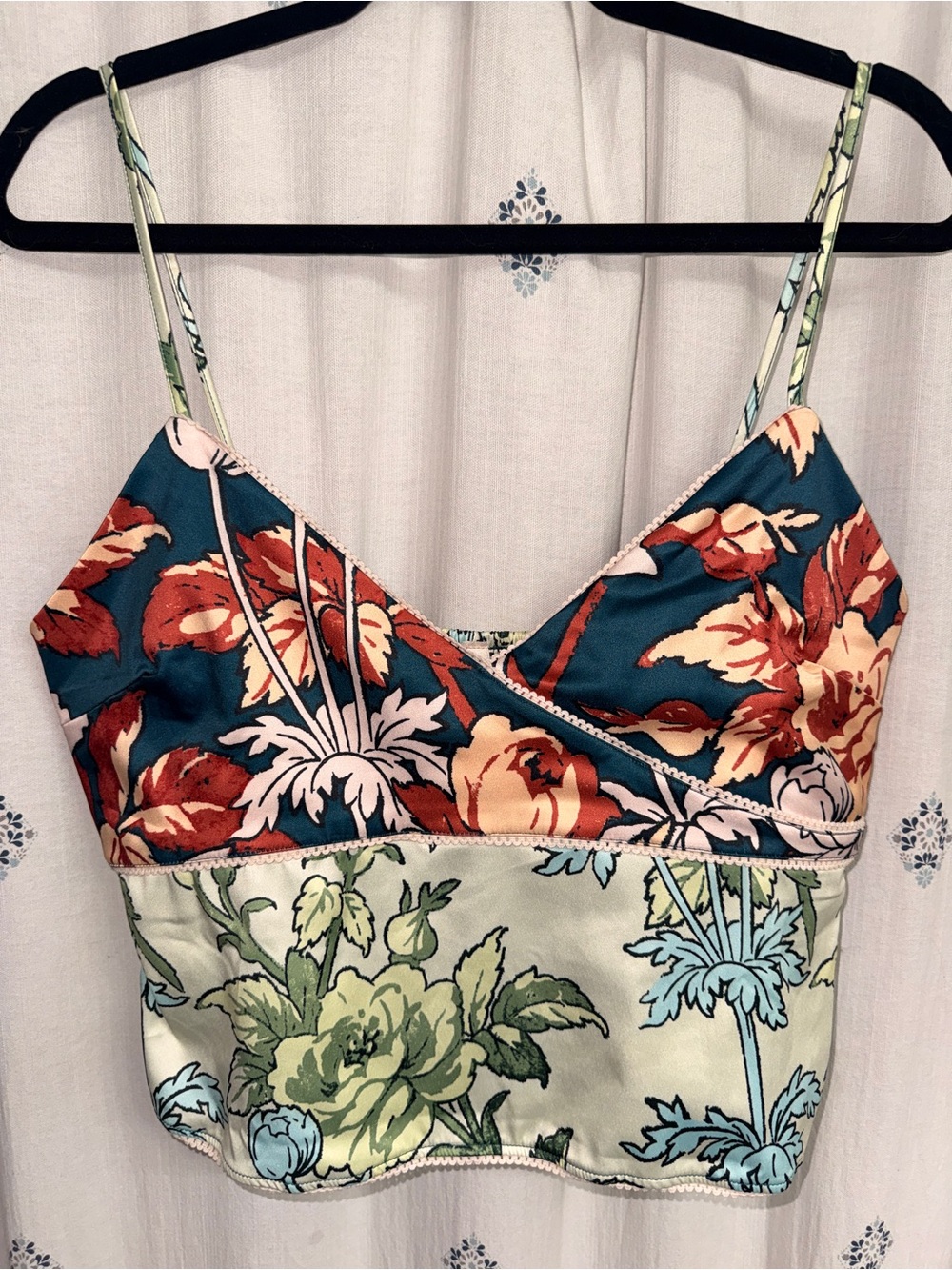 Anthropologie LyreBird Silky Mixed Floral V-Neck Cami Crop Top - NWOT - Large
